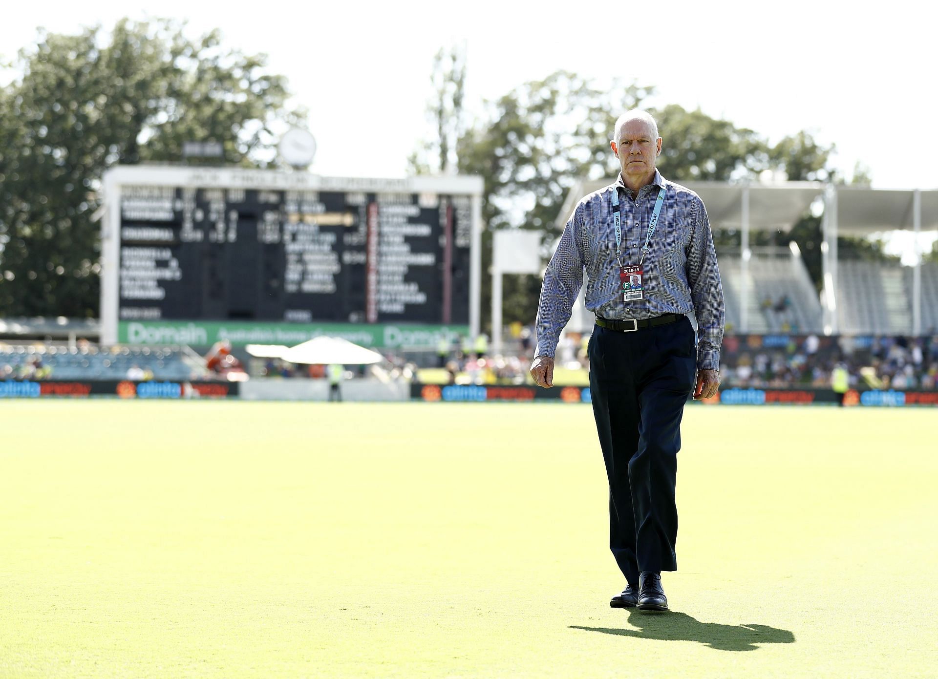 ग्रेग चैपल ने धोनी की सराहना की है